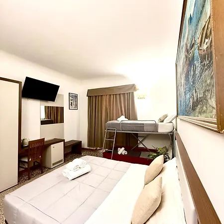 Grand Gaeta Hotel Rome Exterior photo
